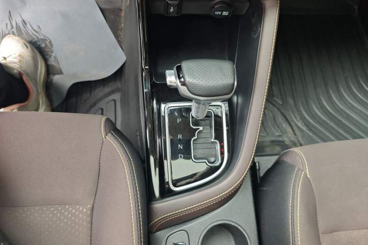 Used CHANGAN Eado DT 2018 1.6L Automatic Enjoyment Model Gear Lever