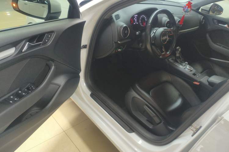 Used Audi A3 2020 Restyled Limousine 35 TFSI Ambition Version China VI