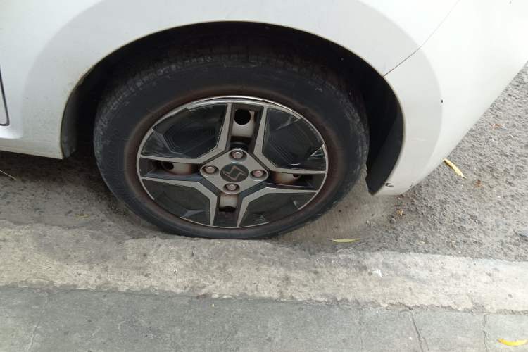 Used SOL E10X 2021 302 km Range Fashion Edition 30.2 kWh