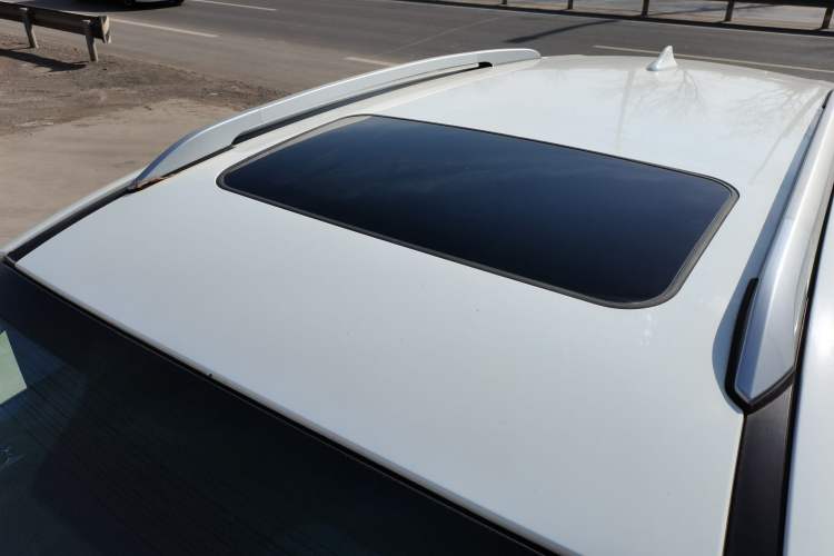 Used GAC Trumpchi GS4 2015 200T Manual Luxury Edition Roof