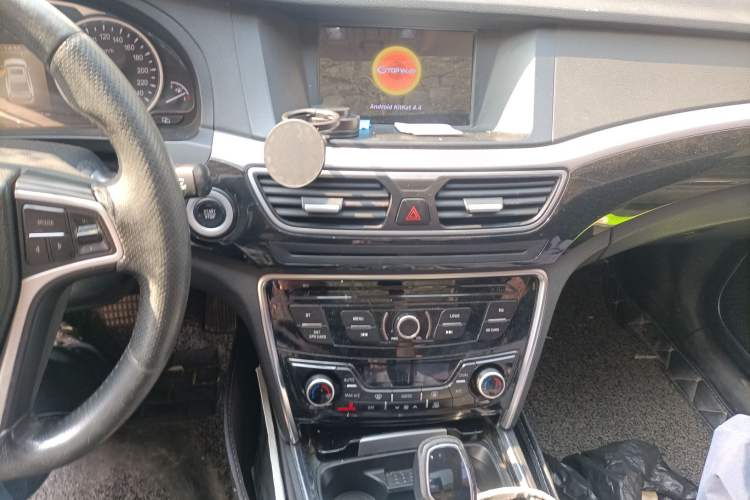 Used Geely Auto Emgrand GT 2015 2.4L Comfort Model
