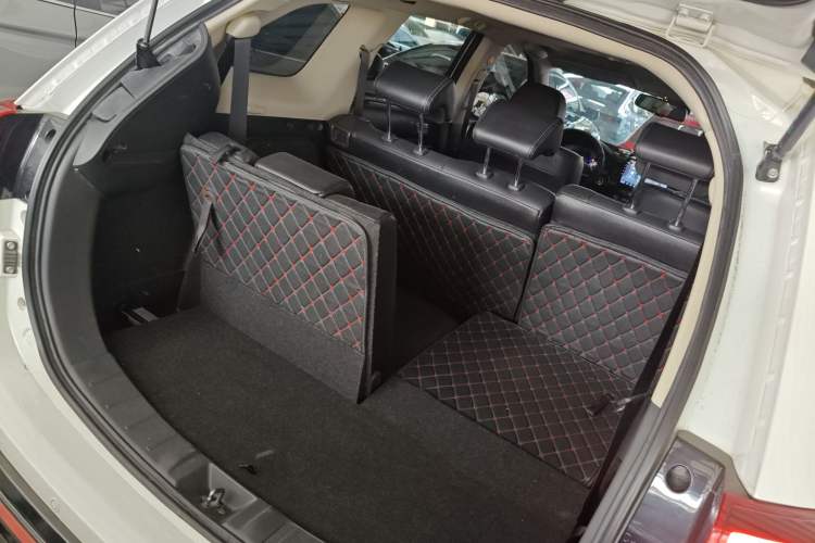 Used Mitsubishi Outlander 2016 2.4L 4x4 Luxury Edition 7-Seater
