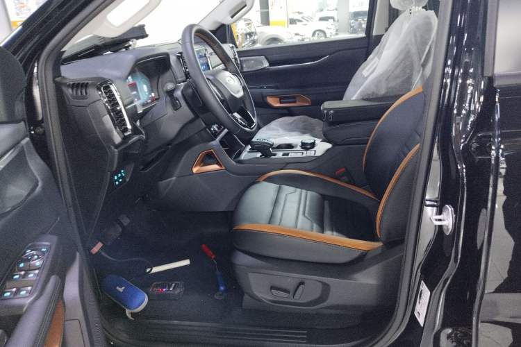 Used Ford Ranger 2025 Explore Four-Wheel Drive Automatic Version Diesel