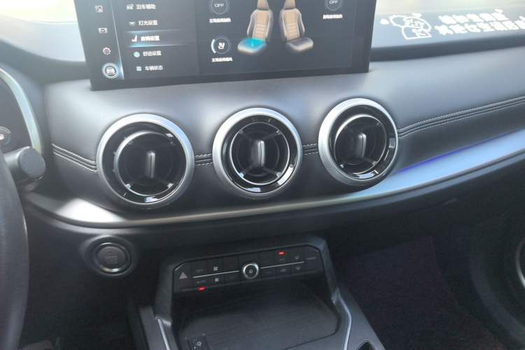 Used Wey VV6 2020 2.0T Two-Wheel Drive Smart Enjoyment+