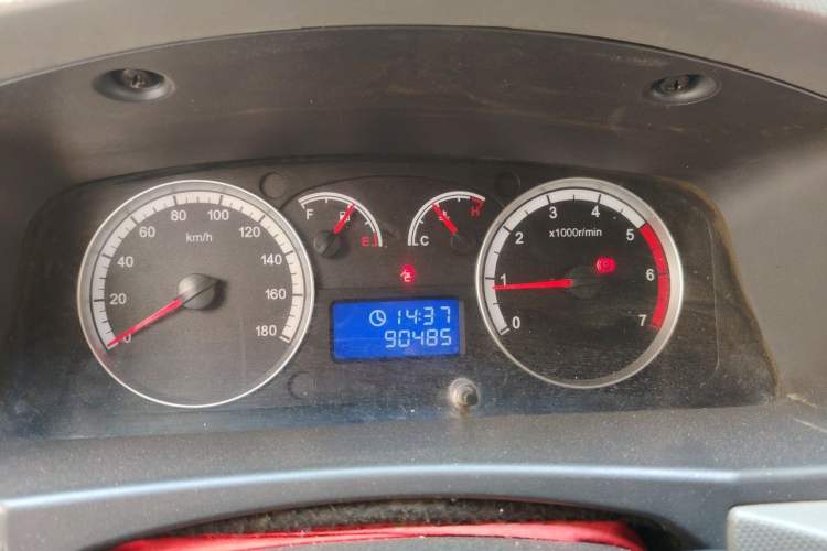 Used Foton Scenic G7 2017 2.0L Long-Wheelbase Commercial Van High Roof 2 Seats 4Q20M
