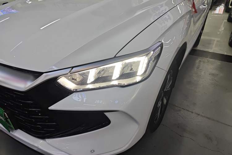 Used BYD Song Pro New Energy 2024 HONOR Edition DM-i 71KM Navigation Model Left Front Headlight