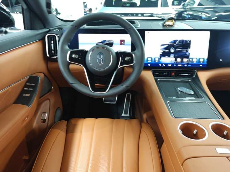 Used Hima AITO M8 2025 Extended-Range Max+ Version 53.4 kWh 6-Seater Edition — 10
