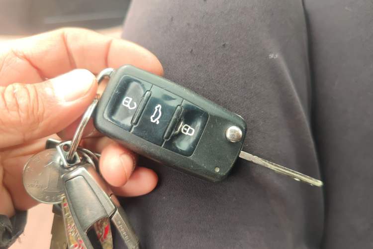 Used Volkswagen Jetta 2013 1.6L Automatic Luxury Model Vehicle Key