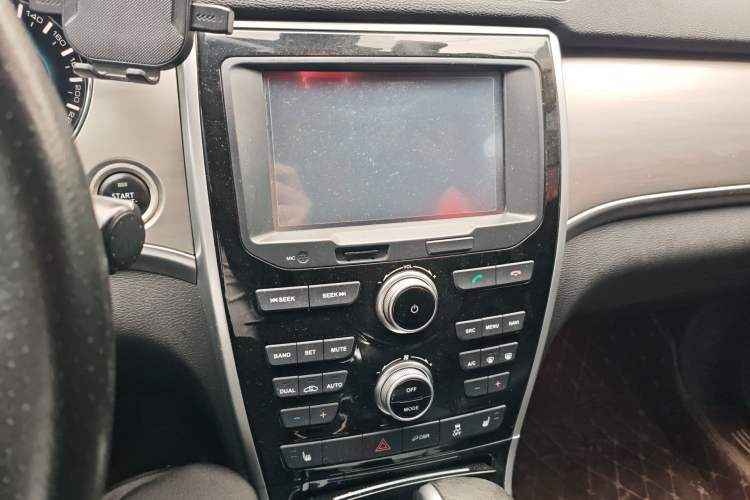 Used Haval H2 2017 Red-Label 1.5T Automatic Two-Wheel Drive Luxury Model