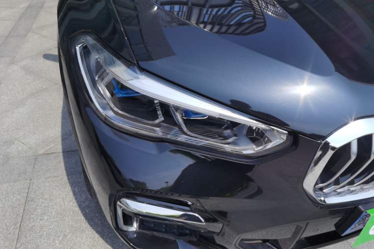 Used BMW X5 2022 xDrive 40Li M Sport Package Right Front Headlight