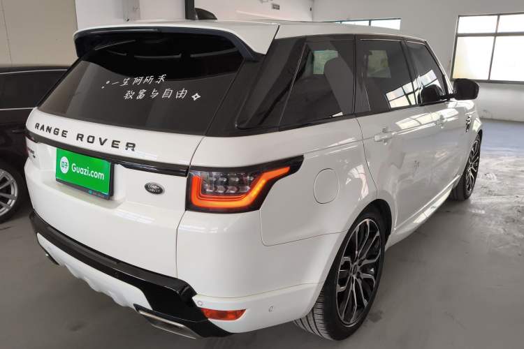 Used Land Rover Range Rover Sport 2022 3.0 L6 YAO Black Edition
