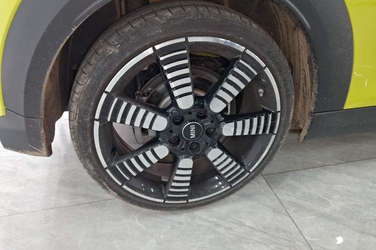 Used MINI MINI 2023 Revised 2.0T COOPER S CABRIO Artist
