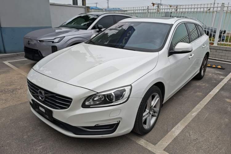 Used Volvo V60 2017 T5 Zhiya Edition China V Standard