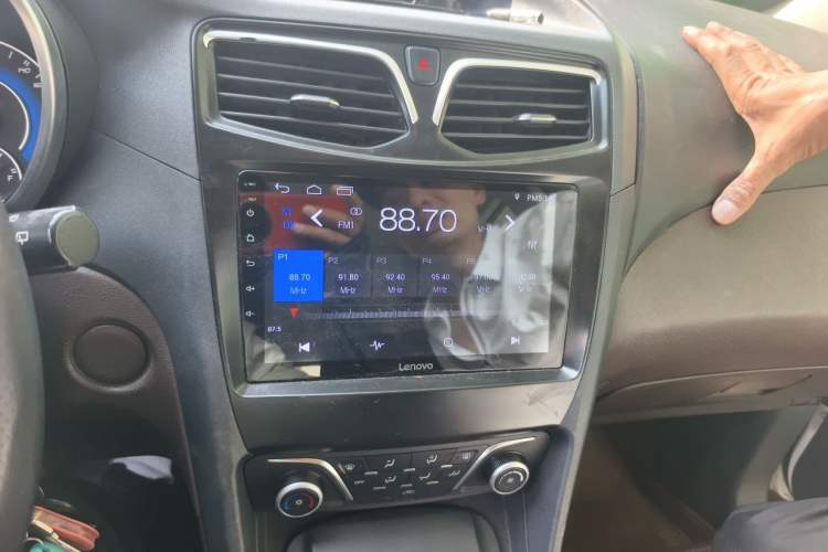 Used Haima V70 2016 2.0L Manual - Enjoyment Version 6 Seats