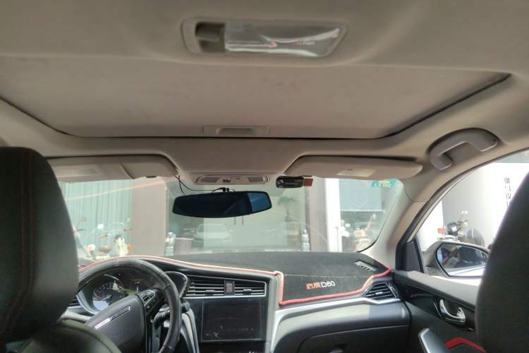 Used Venucia D60 2018 1.6L CVT Smart Connect Elite Edition
