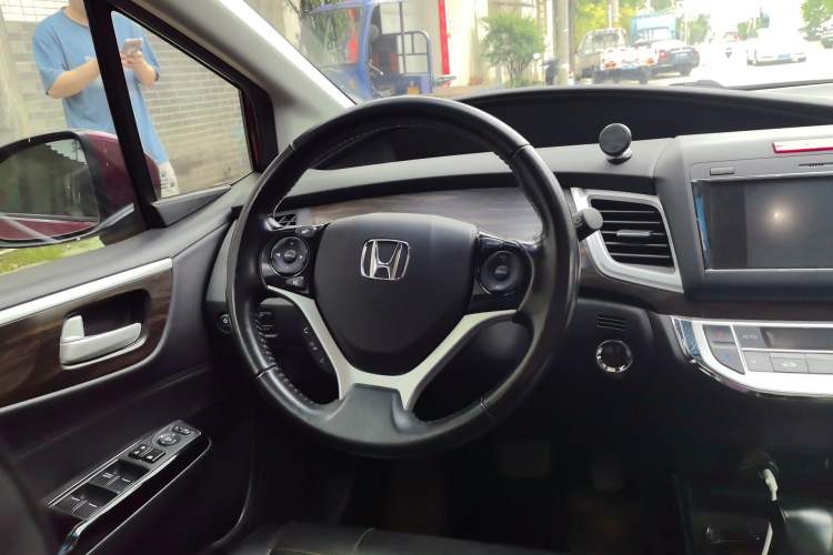 Used Honda Jade 2017 210 TURBO CVT Luxury Edition 5 Seats
