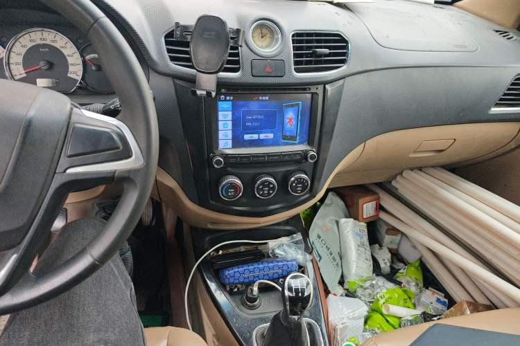 Used Wuling Hongguang 2014 1.5L S Luxury Model
