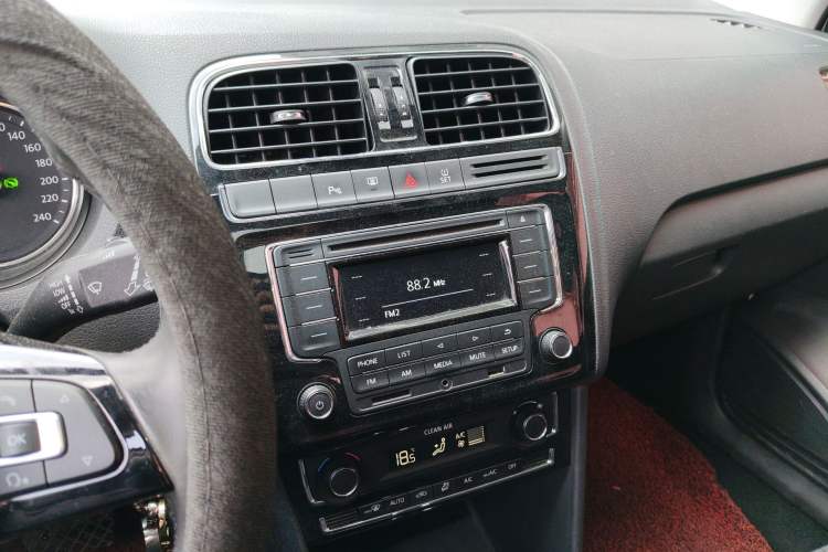 Used Volkswagen Polo 2016 1.6L Automatic Luxury Model