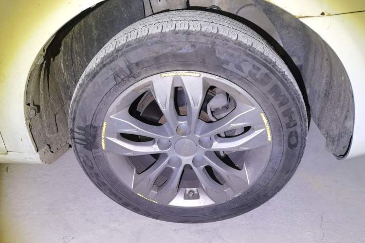 Used Geely Auto Emgrand 2016 Sedan 1.5L Manual Upward Edition