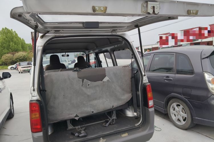 Used Wuling Zhiguang 2015 1.2L Practical LS-I Model Trunk