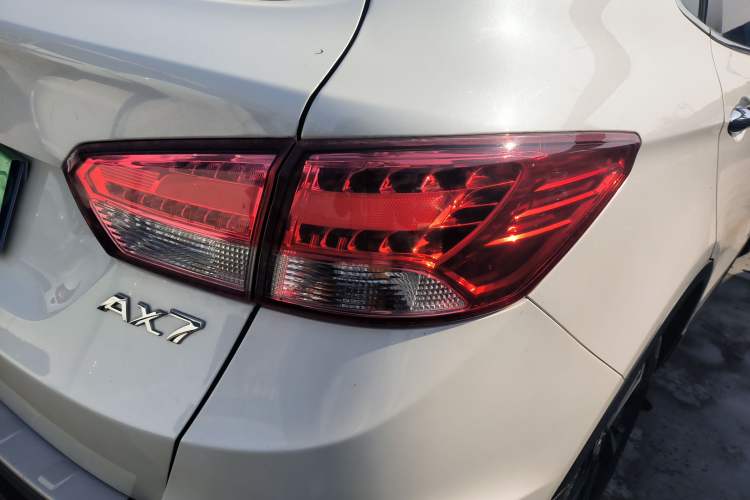 Used Dongfeng Aeolus AX7 2016 2.0L Automatic Zhiyi Trim