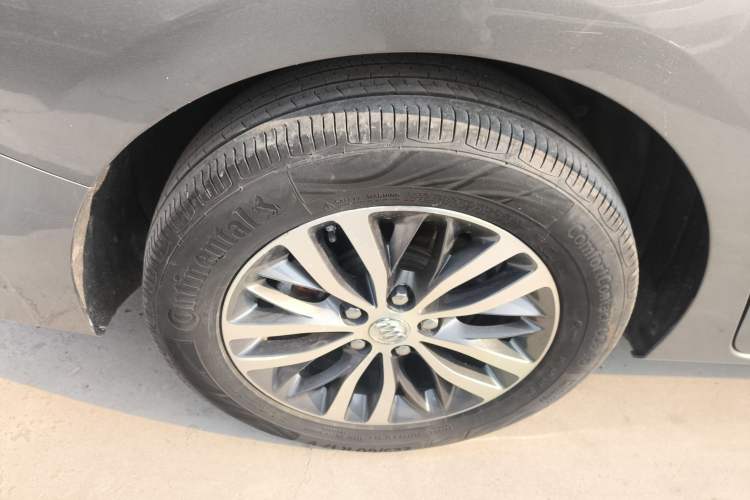 Used Buick GL8 2017 ES 28T Luxury Model China V Standard
