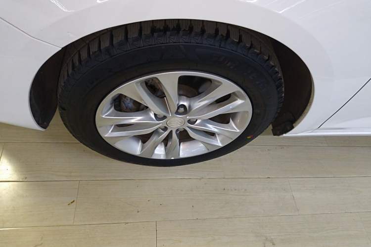 Used Buick Verano 2019 Sedan 20T Dual-Clutch Leading Model
