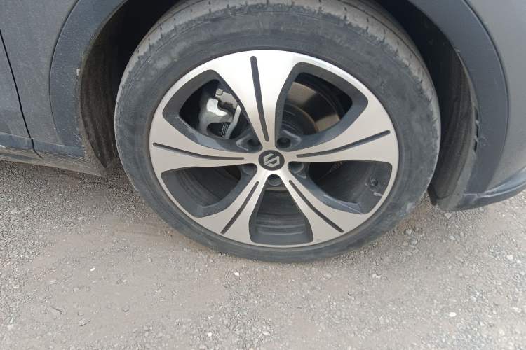 Used Leapmotor C11  Right Front Wheel Hub