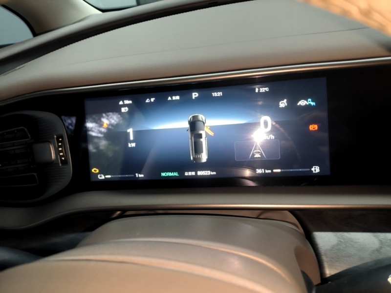 Used Denza D9 2022 DM-i 945 Luxury Model — 11