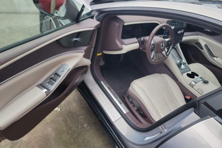 Used Denza Z9GT 2024 630 All-Wheel Drive Max Edition
