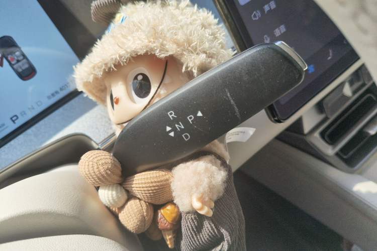 Used BYD Han L 2025 EV 701 km LiDAR Flagship Edition Gear Lever