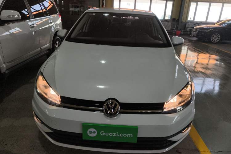 Used Volkswagen Golf 2018 1.6L Automatic Fashion Model