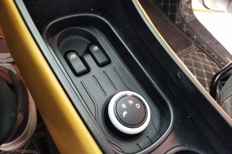 Used Wuling Hongguang MINIEV 2022 Macaron Fashion Model Lithium Iron Phosphate