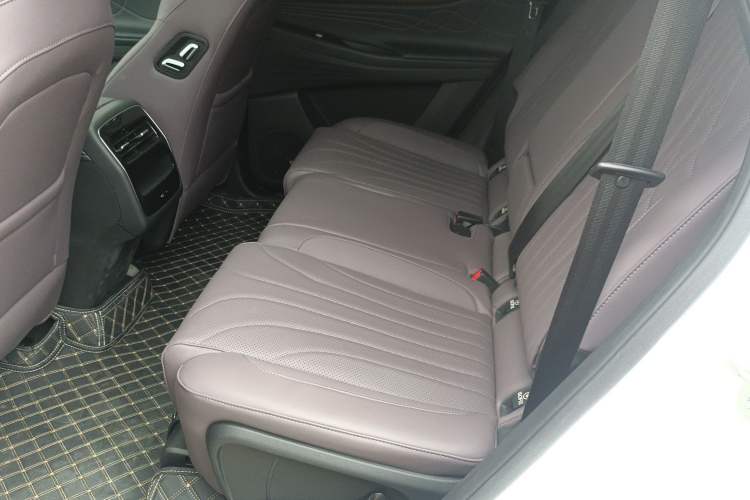 Used Chery Tiggo 9 2025 2.0T Automatic Two-Wheel Drive Luxury Edition 5 Seats