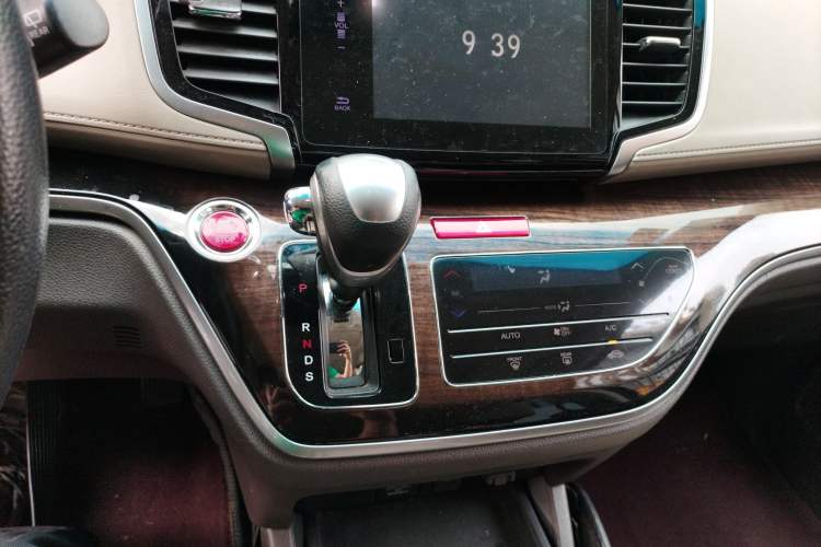 Used Honda Odyssey 2017 2.4L Luxury Edition Gear Lever