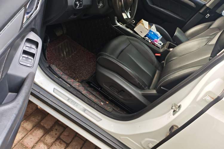 Used Roewe RX5 2016 20T Two-Wheel Drive Automatic Flagship Edition Driver Seat