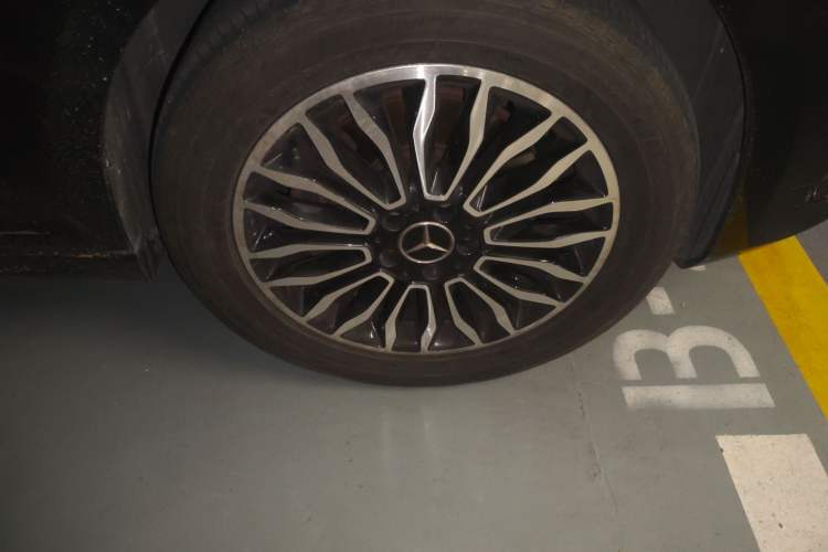 Used Mercedes-Benz V-Class 2017 V 260 L Prestige Extended Edition