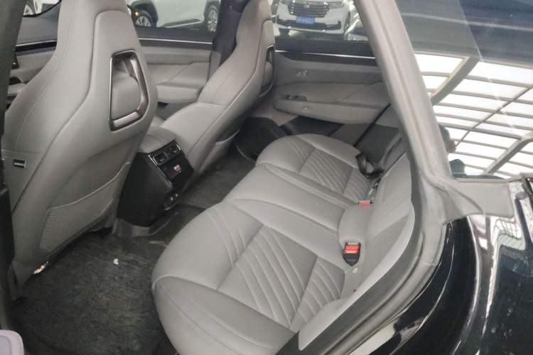 Used Zeekr 001 2024 WE Edition 95 kWh All-Wheel Drive Left Rear Seat