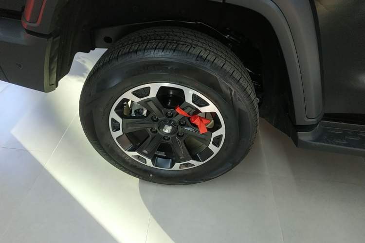 Used Tank 300 New Energy 2025 Hi4-T
