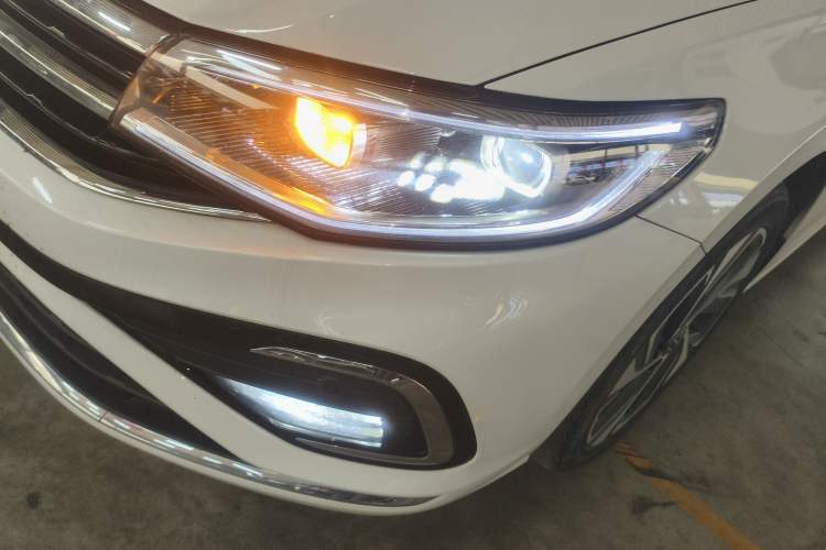 Used Volkswagen Bora 2023 300TSI DSG Prestige Edition
