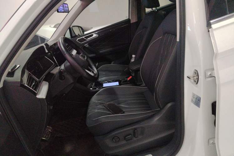 Used Volkswagen Tiguan L 2024 330TSI Automatic Two-Wheel Drive R-Line Enhanced Edition