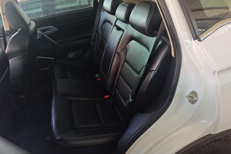 Used Geely Auto Emgrand X7 Sport 2016 1.8TD Automatic ZhiShang Model Left Rear Seat