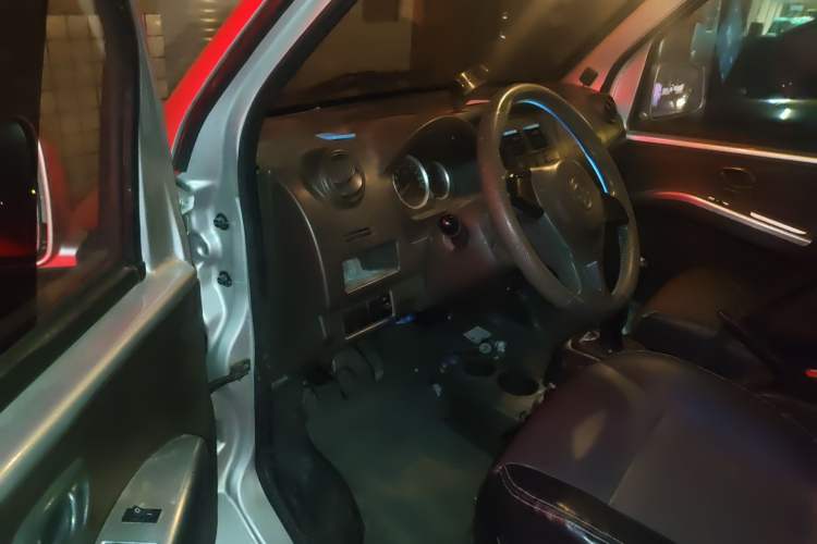 Used Dongfeng Xiaokang K05S 2022 1.3L High-Power Base Version Driver Seat