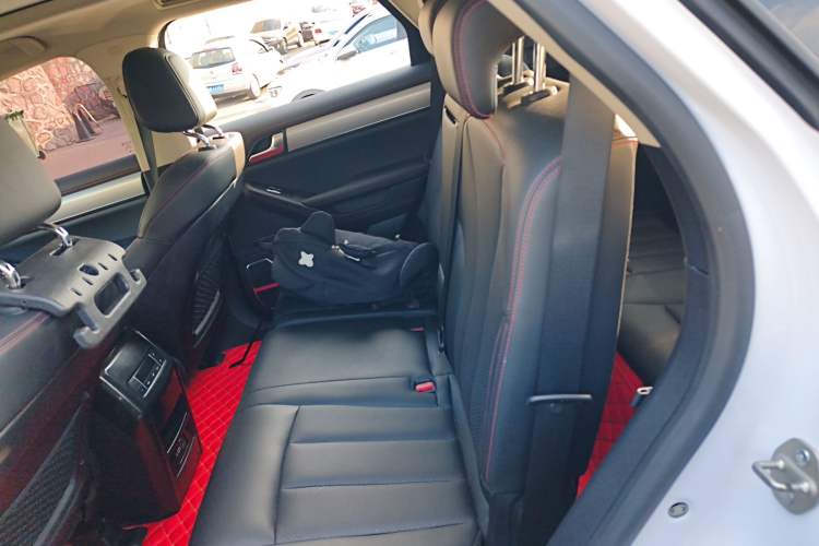 Used BYD Tang New Energy 2018 DM 2.0T All-Wheel Drive Smart Connectivity Luxury Model 7 Seats China V Emission Standard