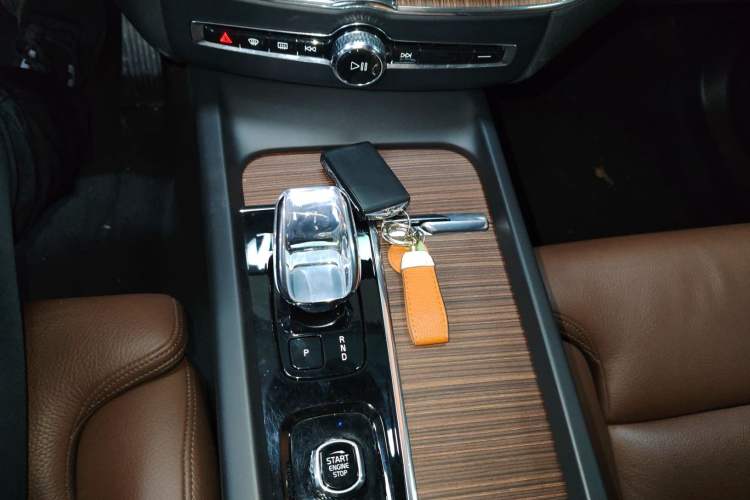 Used Volvo XC60 2024 B5 4x4 Smart Luxury Edition
