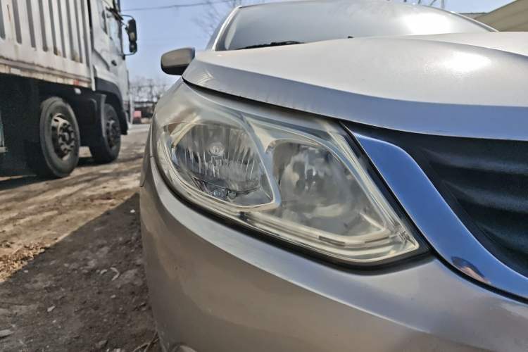 Used Baojun 630 2011 1.5L manual Comfort trim level