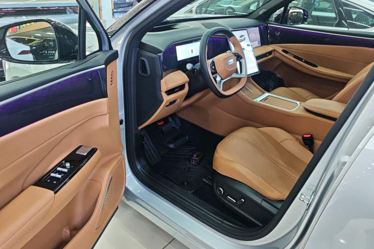 Used Geely Galaxy L7 2025 EM-i 115km Exploration+ Edition
