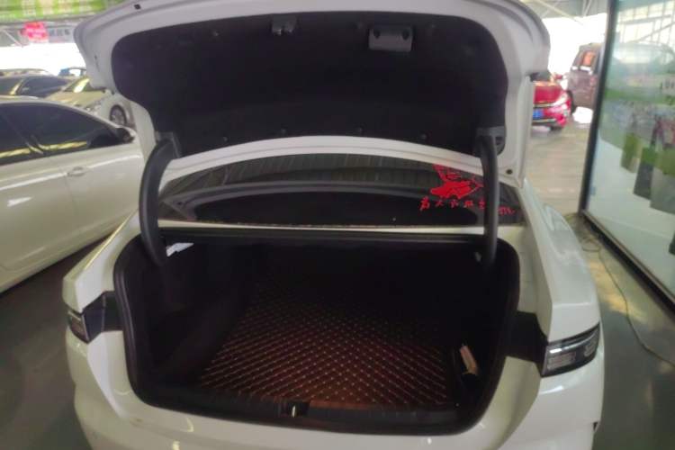 Used BYD Destroyer 05 2024 HONOR Edition DM-i 55KM Luxury Model Trunk