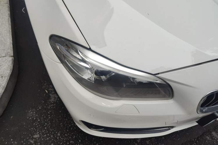 Used BMW 5 Series 2014 525Li Leading Model