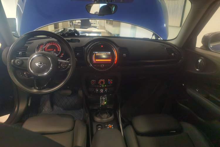 Used MINI Clubman 2021 1.5T ONE Audio And AC Panel